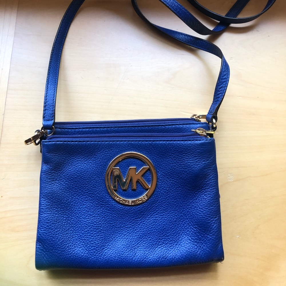 EUC Michael Kors Royal blue cross body